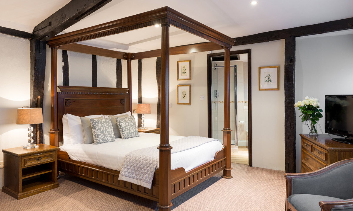 Four Poster Bedrooms The Rose and Crown Hotel