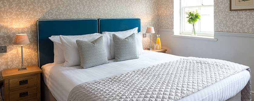 Colchester Zoo Hotel - The Rose and Crown Hotel